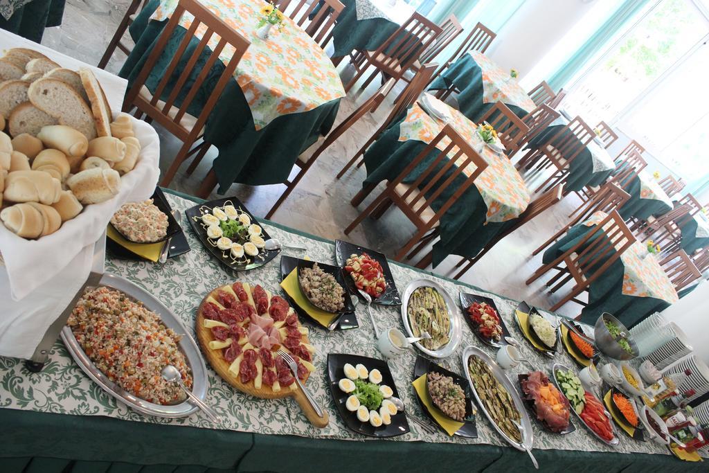 רימיני Hotel Santini מראה חיצוני תמונה