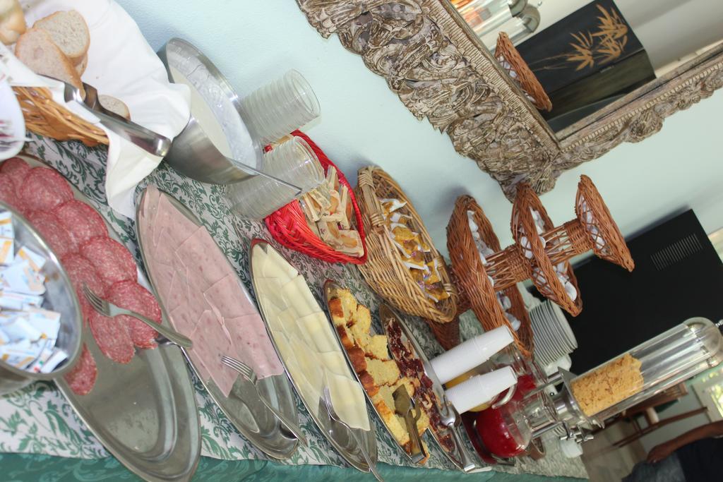 רימיני Hotel Santini מראה חיצוני תמונה